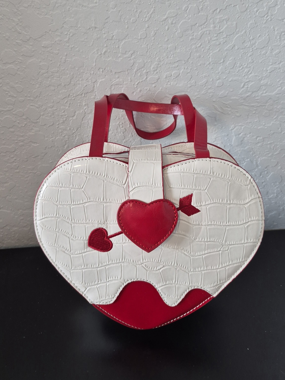 White Heart Crossbody Bag